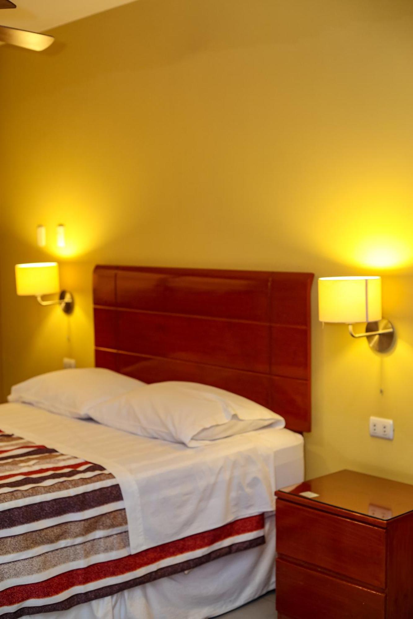 Apart Hotel El Canaveral Chincha Alta Esterno foto